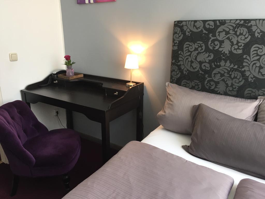 Hotel Heddernheimer Hof Frankfurt am Main Bagian luar foto
